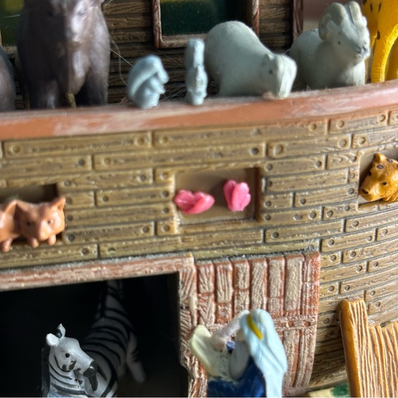 Vintage 2000 Mr Christmas Noah’s Ark Model 24301 Animated Lighted Musical Story - Picture 10 of 12